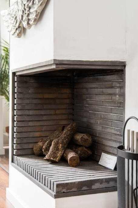 Lujoso Apartamento Con Patio En Triana Sevilla מראה חיצוני תמונה